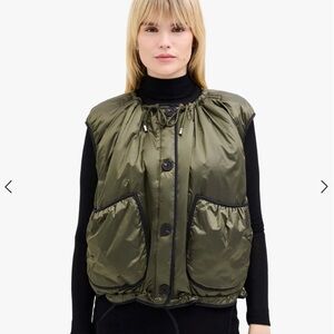 Parachute Quilted Vest Marfa Stance